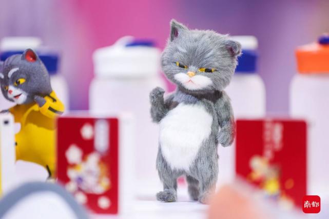 東莞潮玩 從工廠“理工男”到“藝術家”，探索制造業(yè)的創(chuàng)意轉(zhuǎn)型